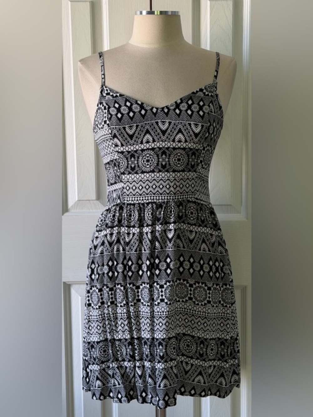 H&M Divided Black & White Tribal Print Dress Size 6 Adjustable Straps